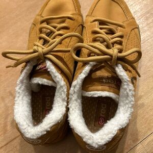 Red Brand Tan Sneakers with Faux Fur. Men’s size 8.5